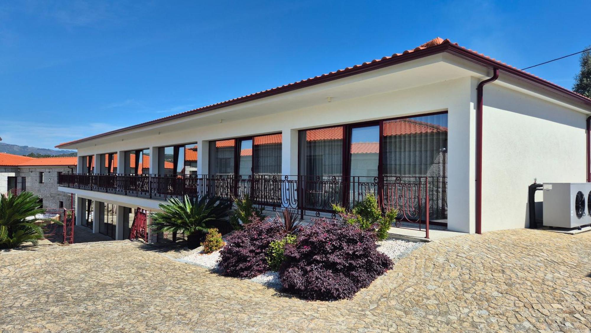 Quinta Carolina Hotel Povoa de Lanhoso Bagian luar foto