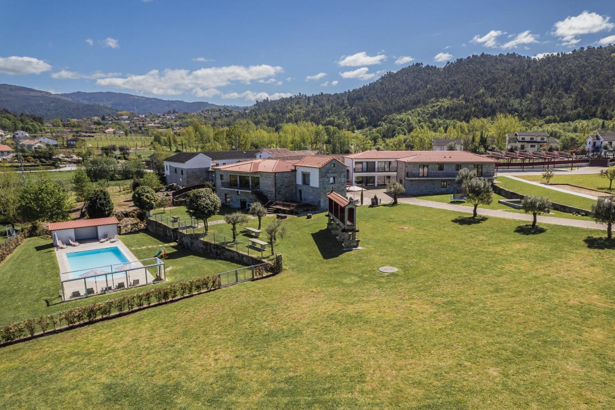 Quinta Carolina Hotel Povoa de Lanhoso Bagian luar foto