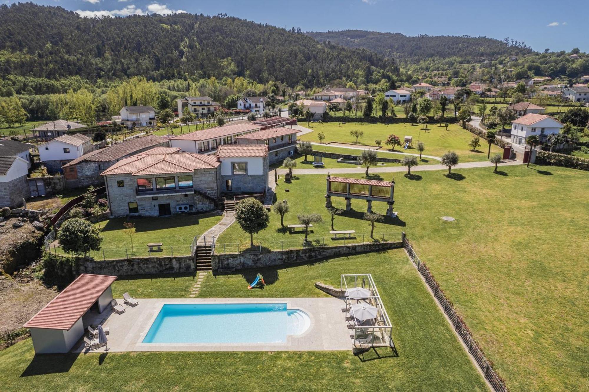 Quinta Carolina Hotel Povoa de Lanhoso Bagian luar foto